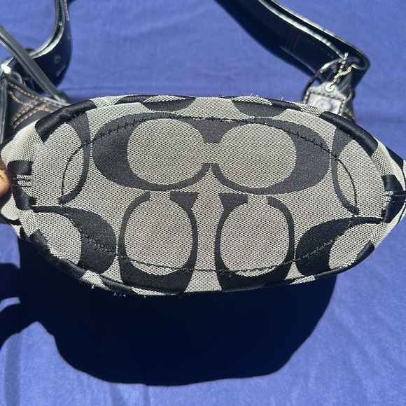 COACH SIGNATURE F13358 Grey & Black CANVAS LEATHER HOBO BAG - Picture 4 of 6